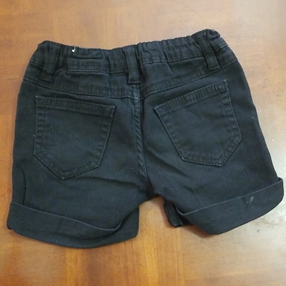 Shorts - Picture 2 of 3